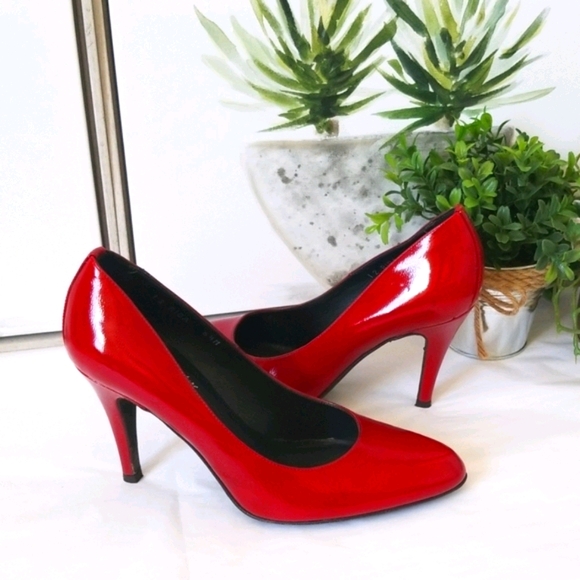 ⚘Couture Donald J Pliner Red Leather Pumps - Picture 3 of 8